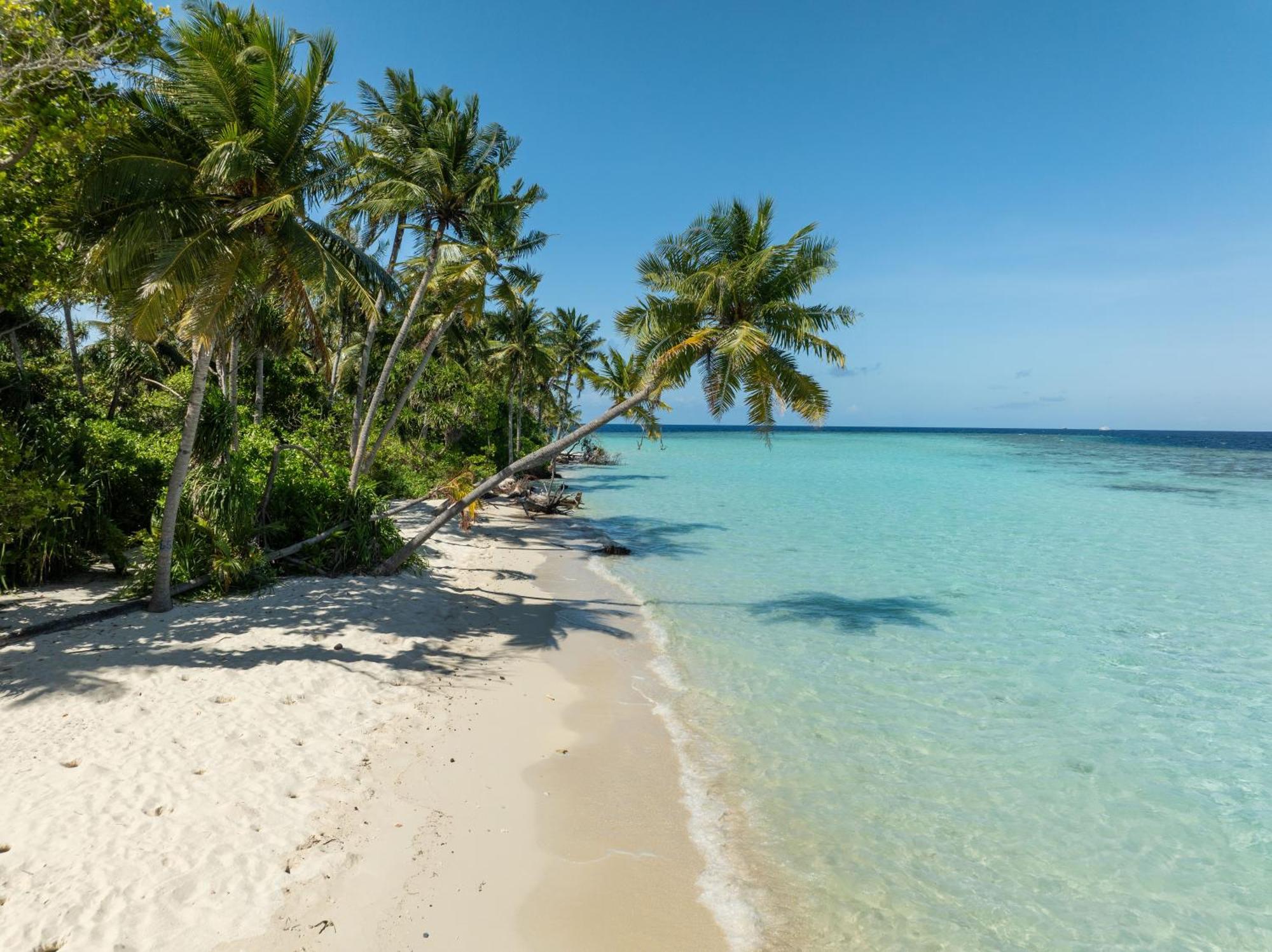 Kirulhiya Maldives Hotel Omadhoo Exterior photo